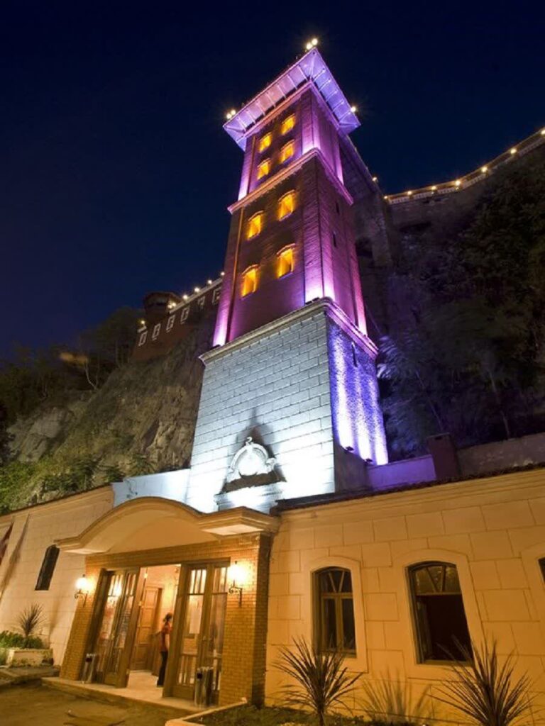 آسانسور تاریخی ازمیر